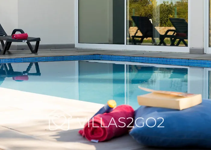 Grace - 5 Bedroom With Swimming Pool Villa *