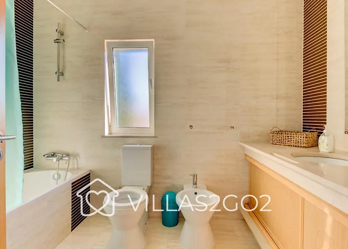 Grace - 5 Bedroom With Swimming Pool Villa
