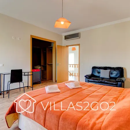Grace - 5 Bedroom With Swimming Pool אלבופיירה