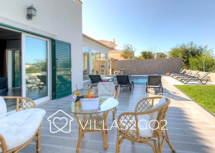 Grace - 5 Bedroom With Swimming Pool *